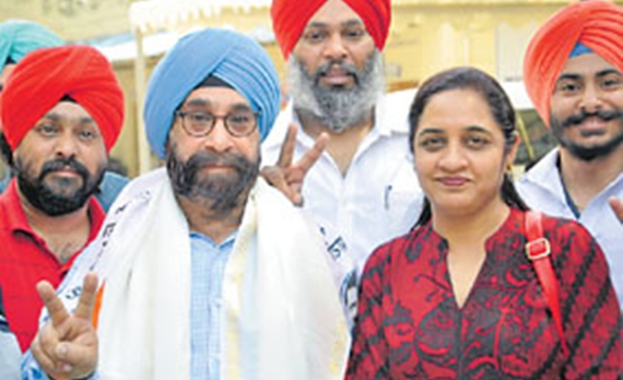 AAP  Candidate Harjeet Singh (L) along with supporters   after filed his  nomination for the Delhi  Assembly's by-election from Rajouri Garden assembly constituency in west Delhi on tuesday. Tribune Photo