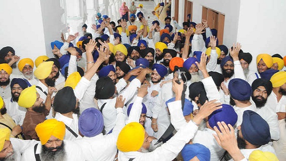 ਪਾਠੀ ਸਿੰਘਾਂ ਵਲੋਂ ਆਪਣੀਆਂ ਮੰਗਾਂ ਦੇ ਹੱਕ ਵਿਚ ਪ੍ਰਦਰਸ਼ਨ (ਫਾਈਲ ਫੋਟੋ)