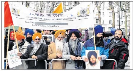 ਭਾਰਤੀ ਗਣਤੰਤਰ ਦਿਵਸ ਮੌਕੇ ਲੰਡਨ 'ਚ ਰੋਸ ਮੁਜ਼ਾਹਰਾ ਕਰਦੇ ਸਿੱਖ